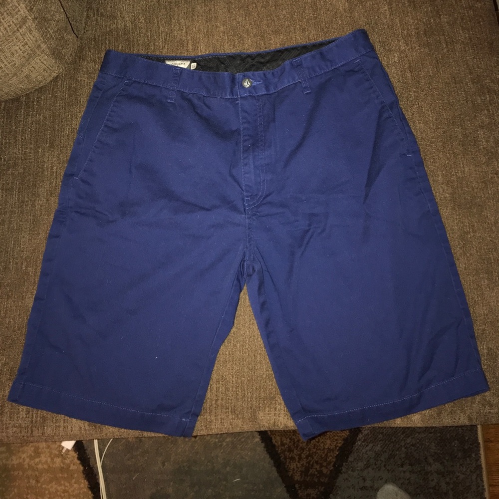 Blue “Volcom” chino shorts