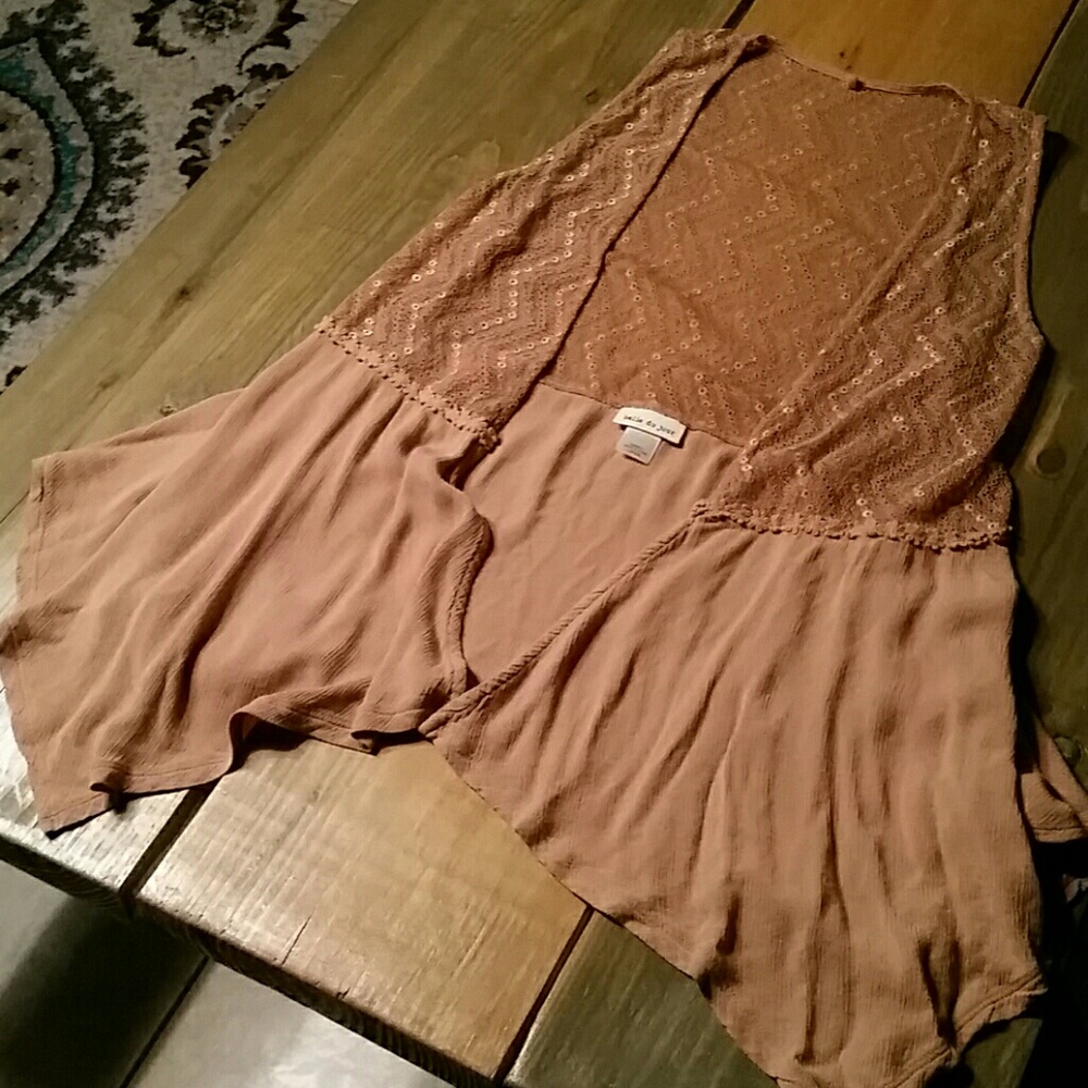 Belle Du Jour Brand Sleeveless Vest