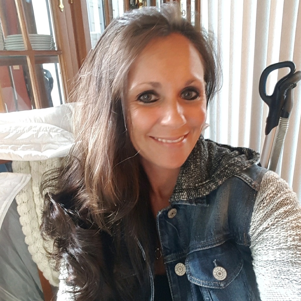 Meet your Posher, Janelle