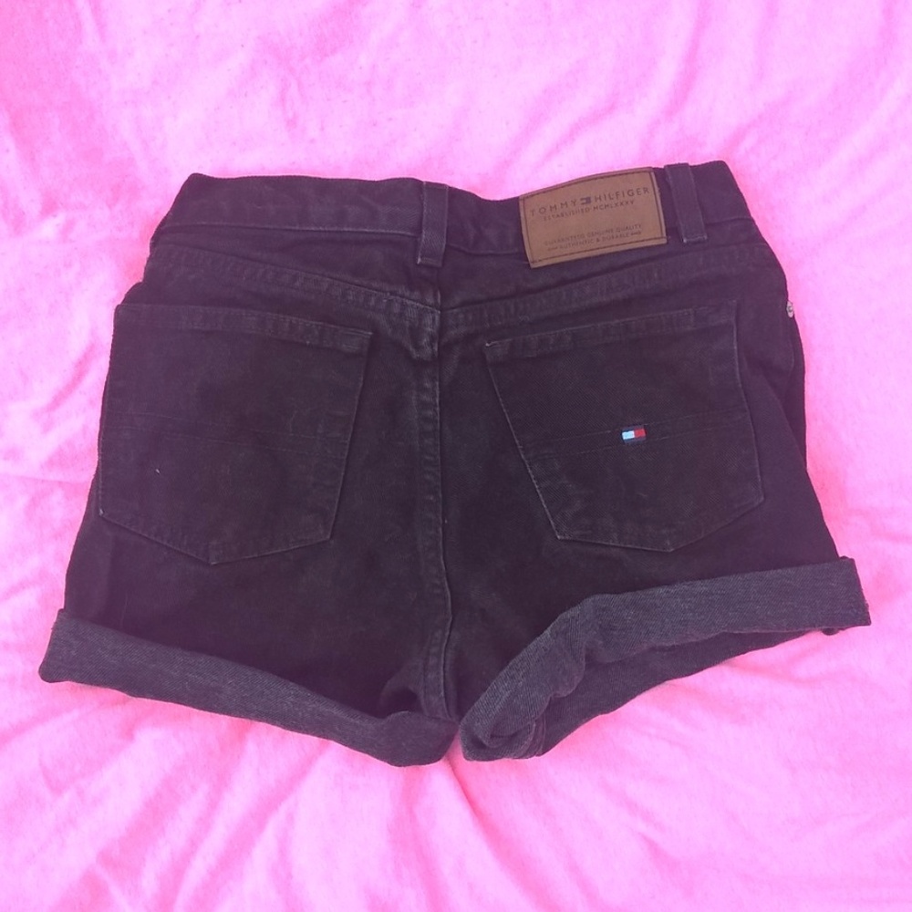 Vintage Tommy Hilfiger Cut-Offs - Picture 2 of 6