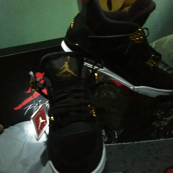 Jordan\'s royalties size 10