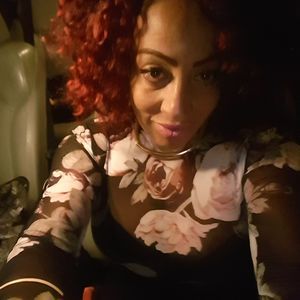 Meet your Posher, Desiree