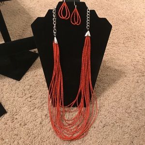 Necklace-earring set