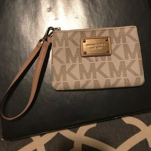 Michael Kors wristlet