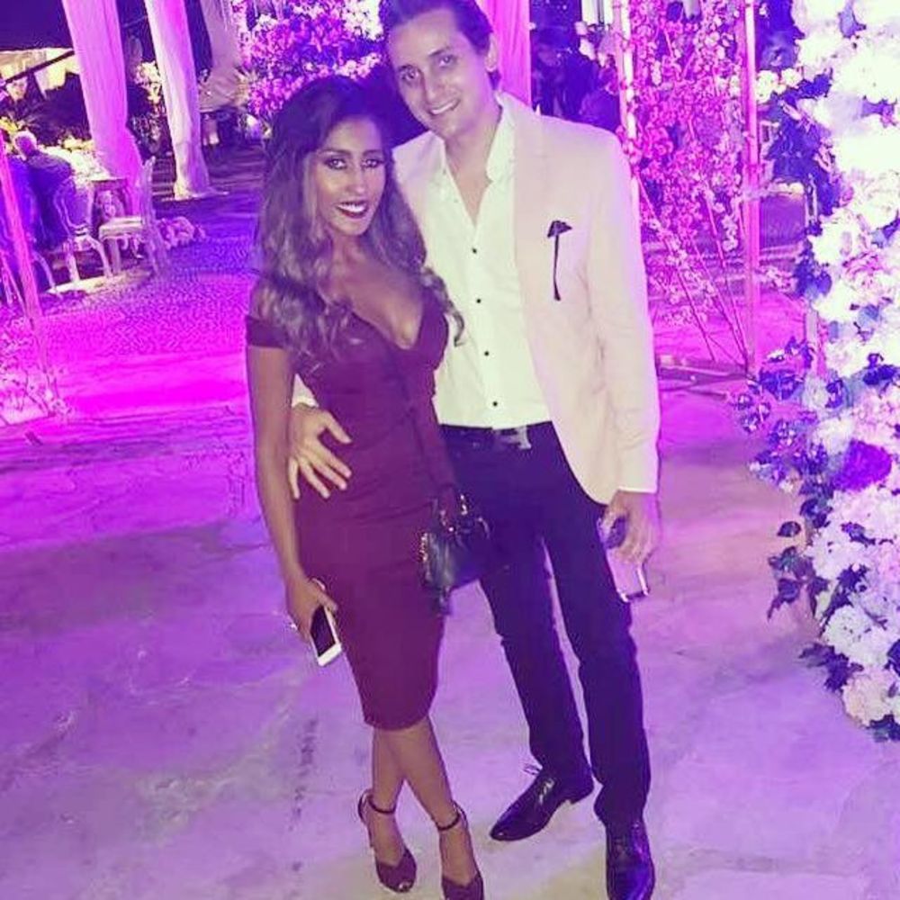 Meet your Posher, Ghada