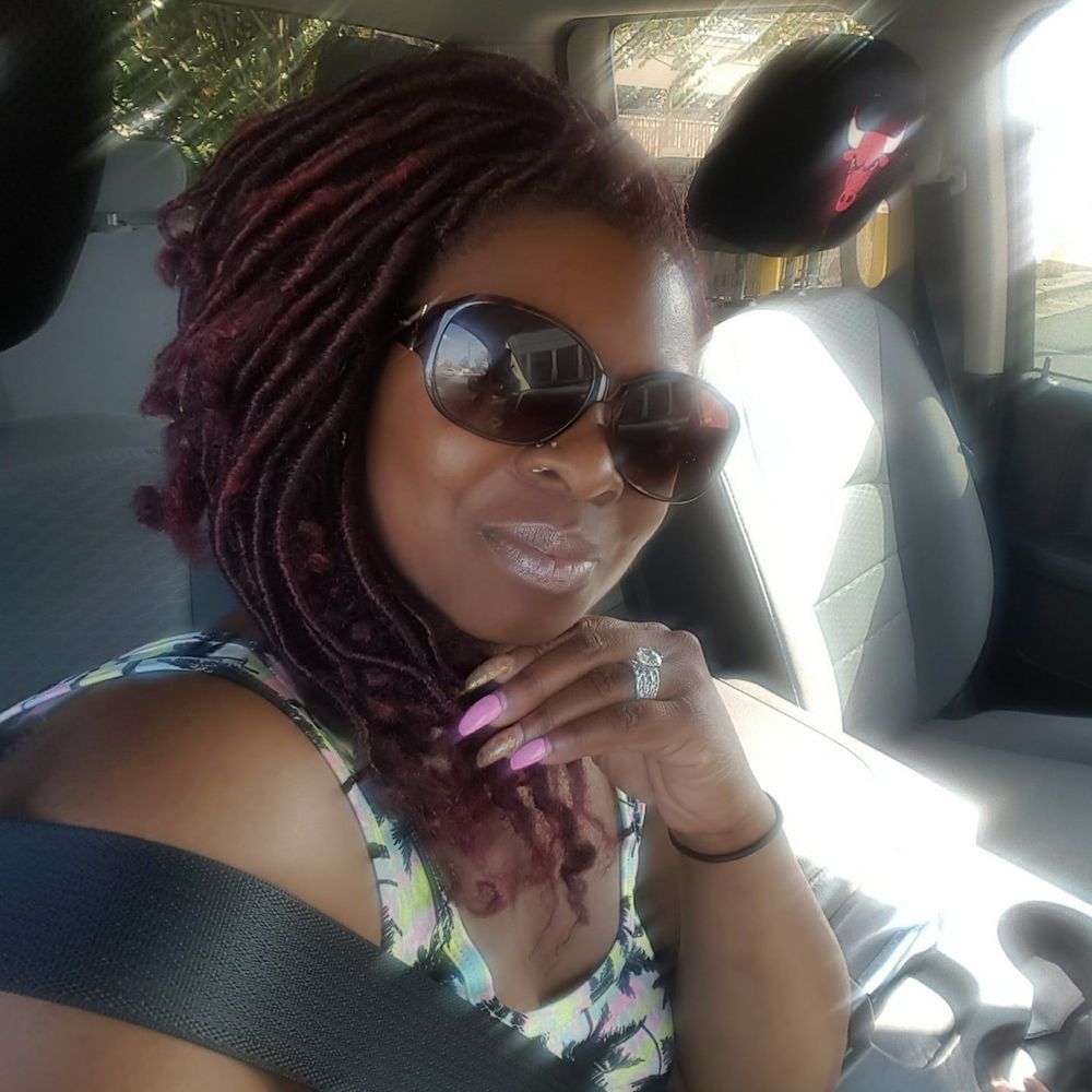 Meet your Posher, Victoria