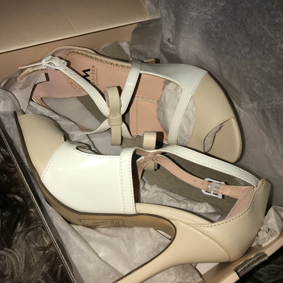 ShoeDazzle cute bow shoes - Picture 6 of 6