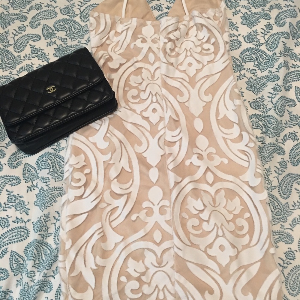 Dress - Picture 2 of 2