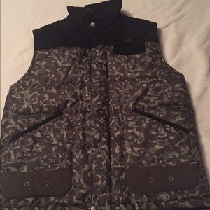 Lrg Men’s Camo Vest