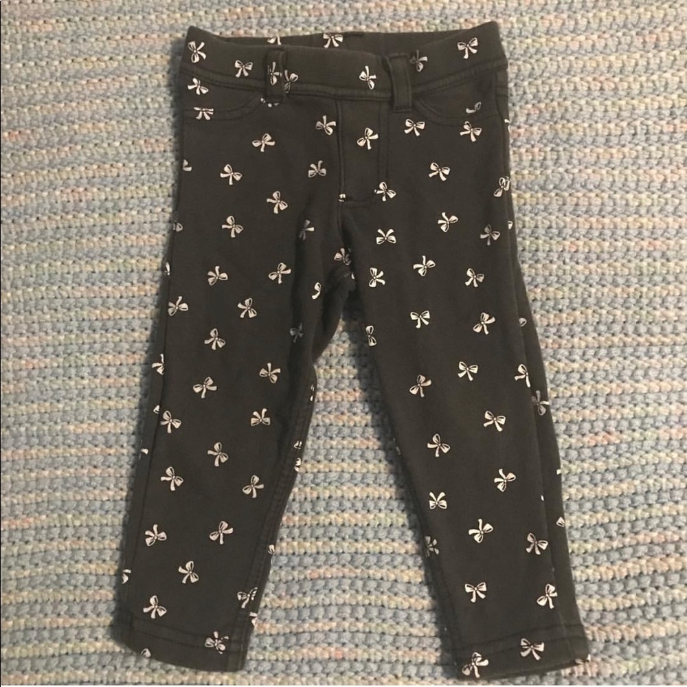 Bow pants
