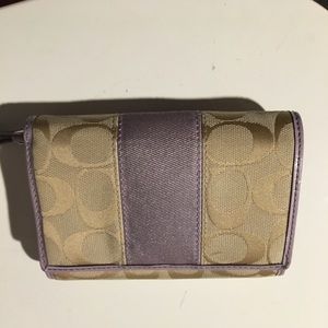 Women's official coach wallet