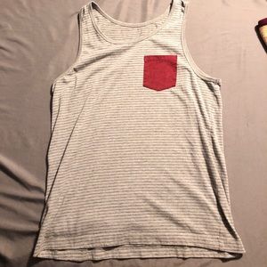 Stripe tank top w red pocket