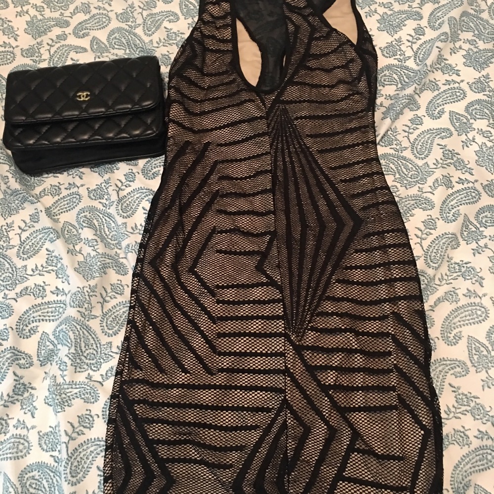 Dress - Picture 2 of 2