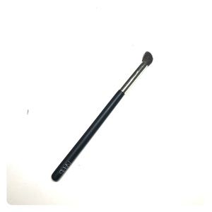 NARS brush #16 wide contour brush