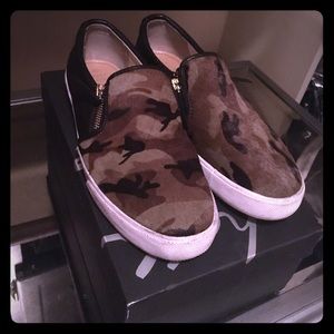 Cute camoflague Krissy Slip-ons