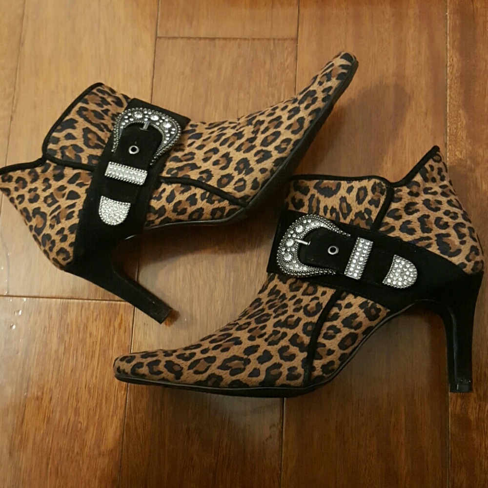 LALLA Tan/Brown Leopard Boots Size9