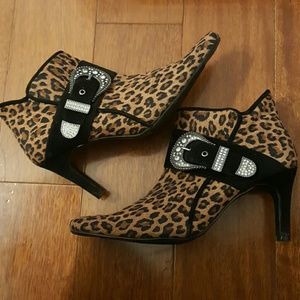 LALLA Tan/Brown Leopard Boots Size9