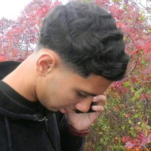 Meet your Posher, Junaid