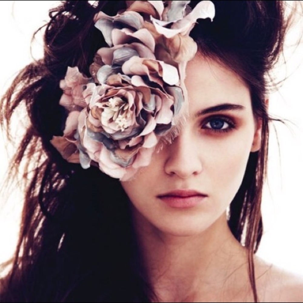 Meet your posher, Olivia