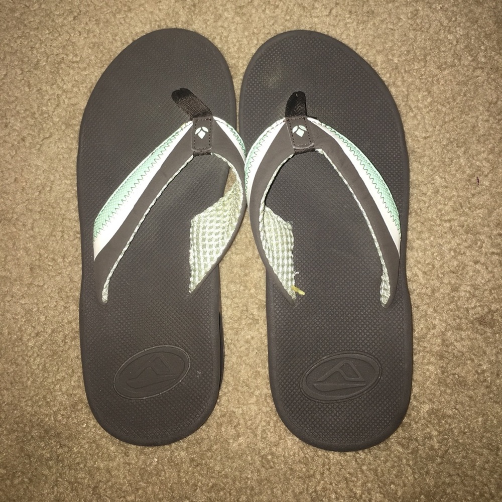 Reef bottle opener sandals