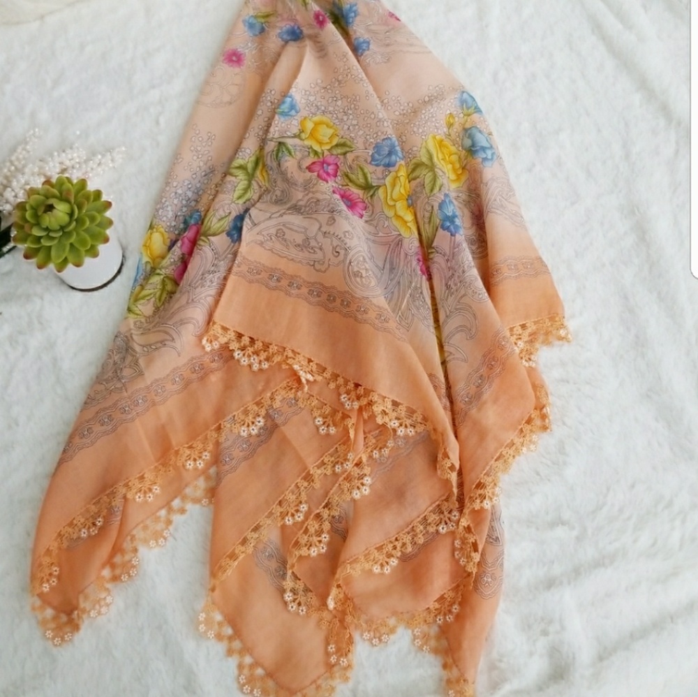 Exotic Hand Made Beaded Needle Lace Floral Scarf - Picture 3 of 5