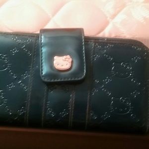 Hello kitty patent leather wallet