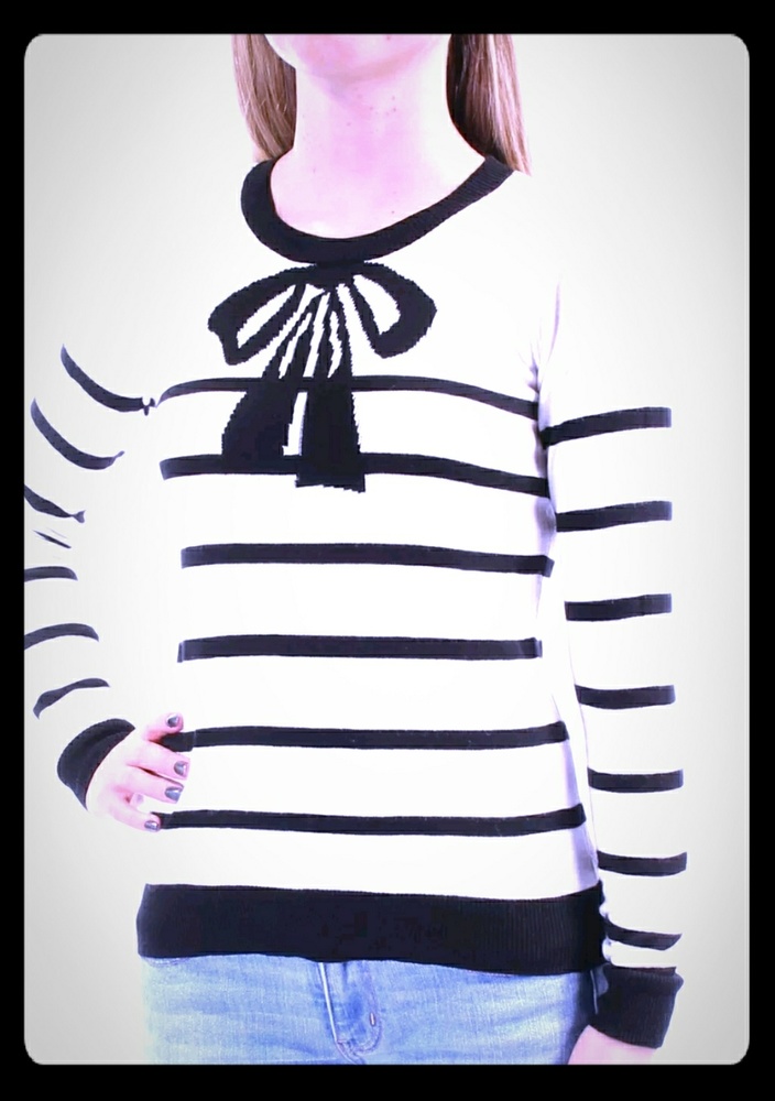 MAISON JULES WHITE STRIPED CREW NECK LONG SLEEVE