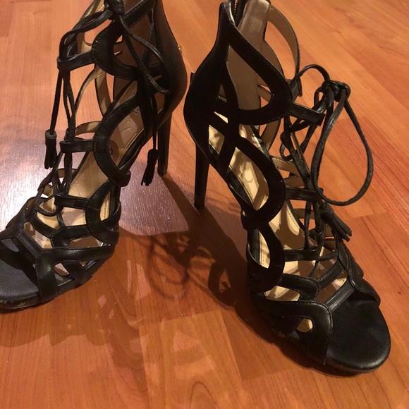 Jessica Simpson heels - Picture 1 of 2