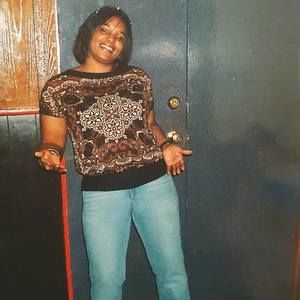 Meet your Posher, Elise