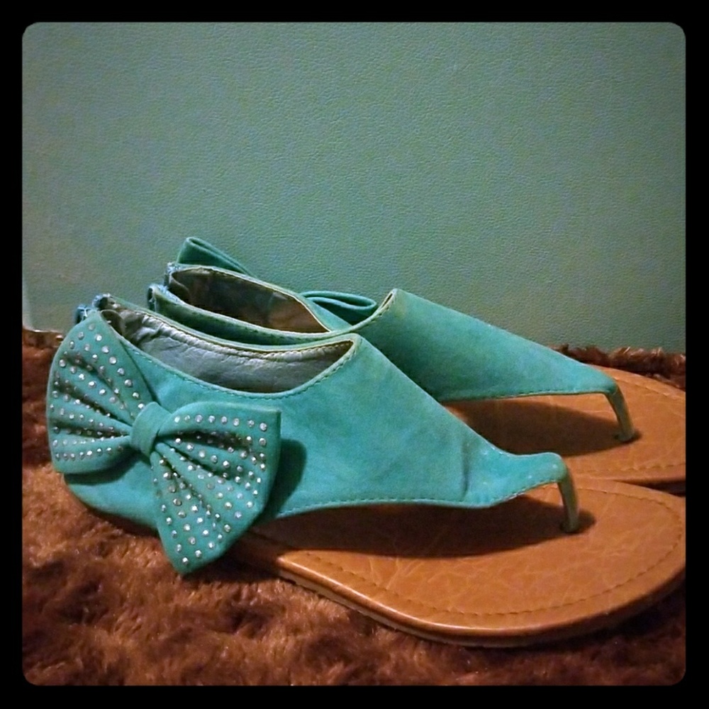 Turquoise sparkle bow flat sandals
