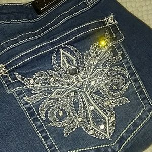 Earl Plus Size Capris