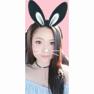 Meet your Posher, Quynh