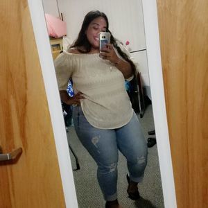 Meet your Posher, Karlyn