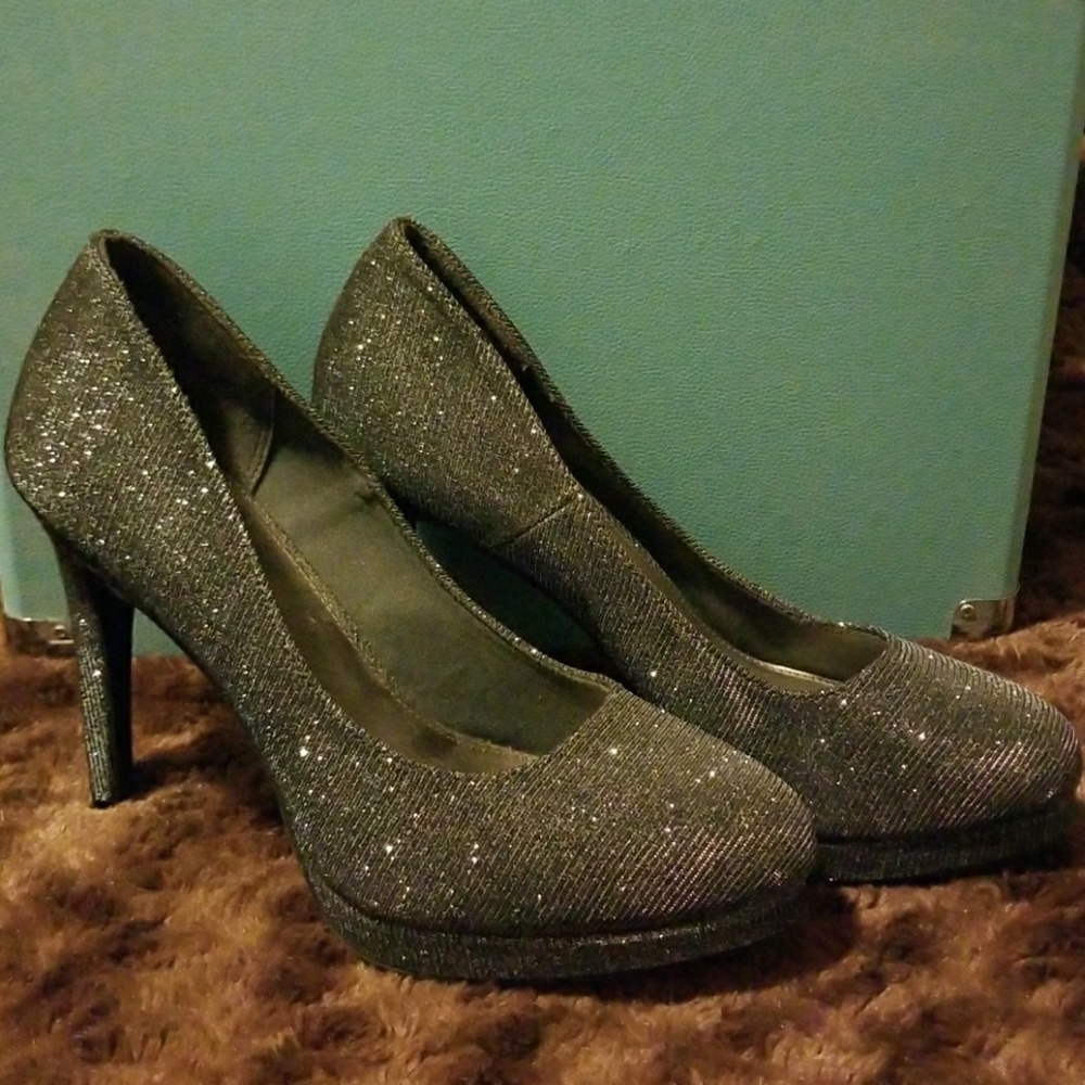 Never worn black/grey/silver sparkly heels