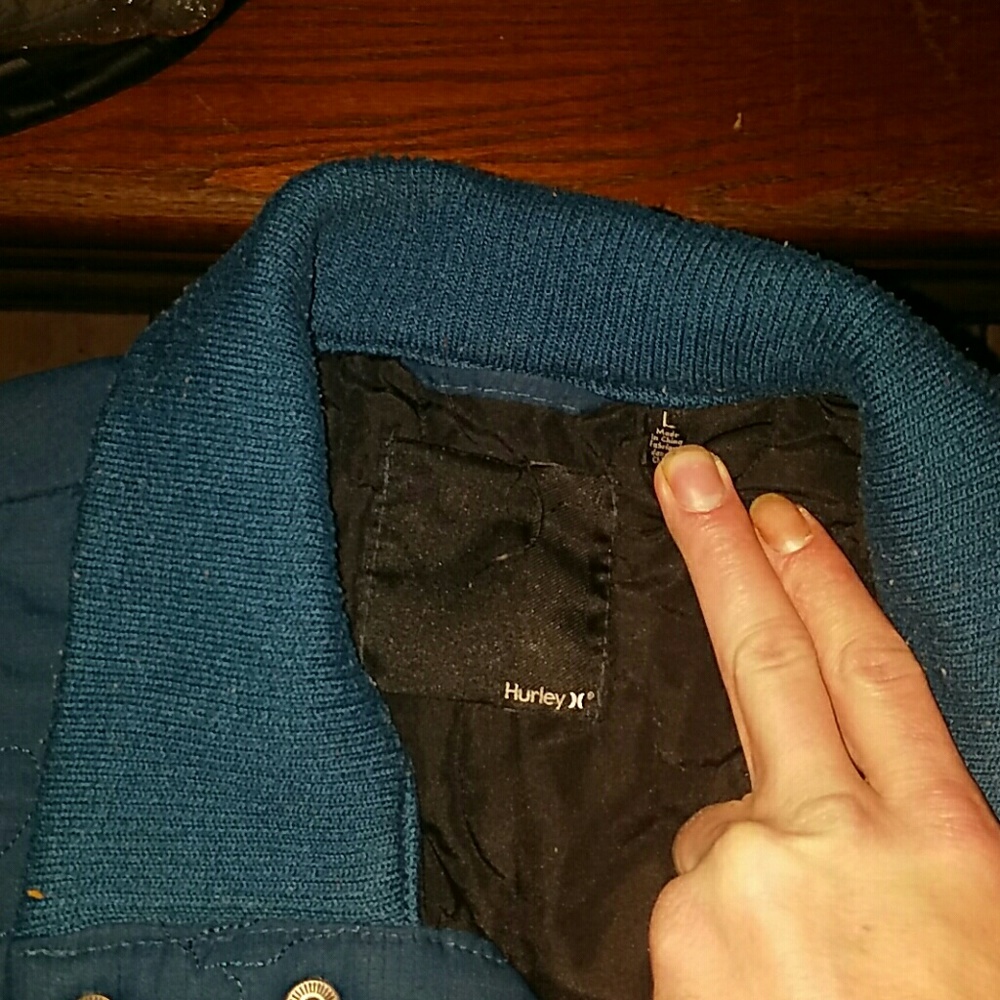 Hurley Puffer Jacket - Picture 2 of 3