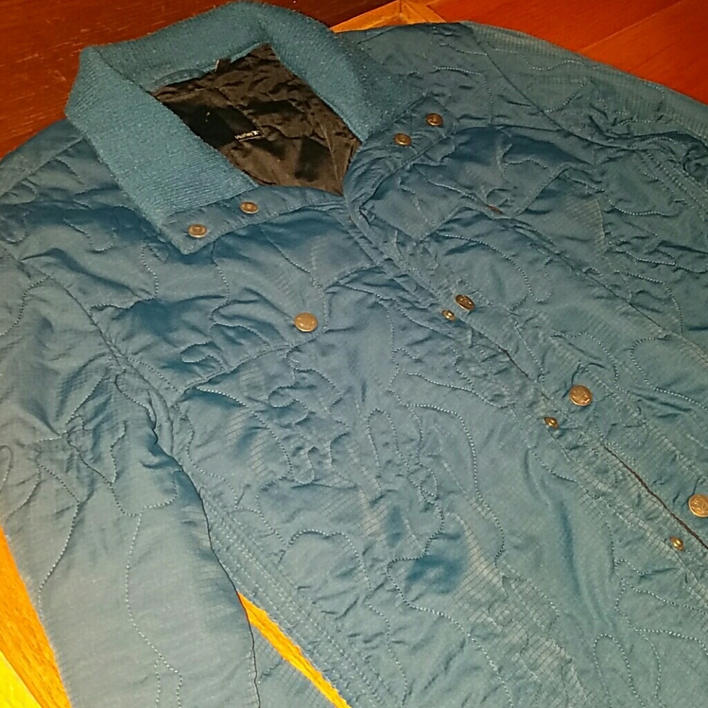 Hurley Puffer Jacket - Picture 3 of 3