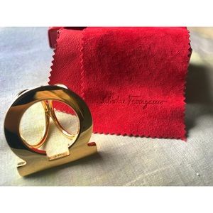 Salvatore Ferragamo Gancini Scarf Ring