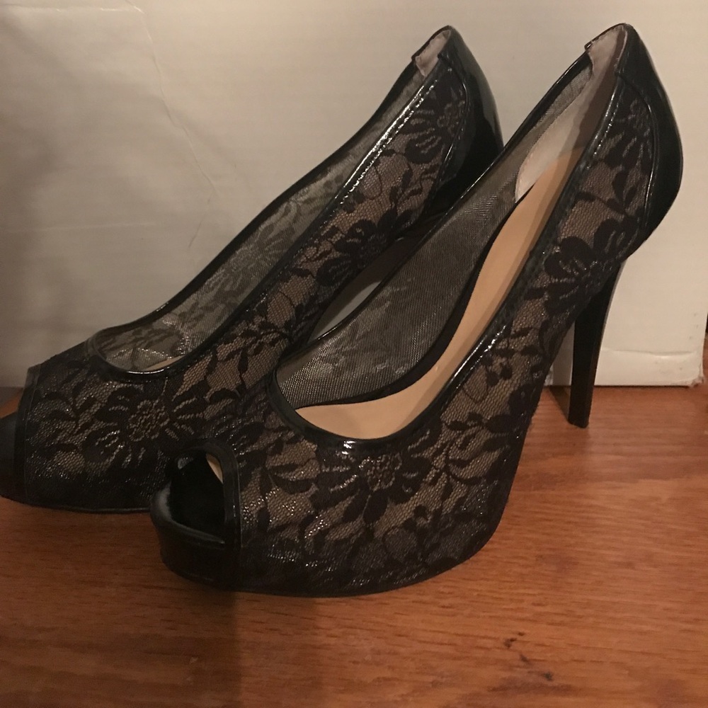 Lace Guess Heels👠