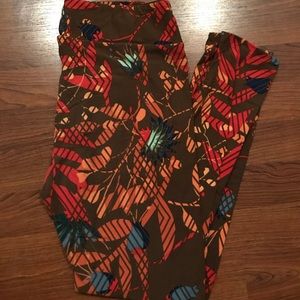 LuLaRoe Leggings TC- brown background floral