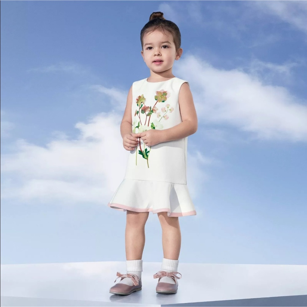 🎀🦋 Toddler Pressed floral dress 5T 🍃🌿🌹🌸