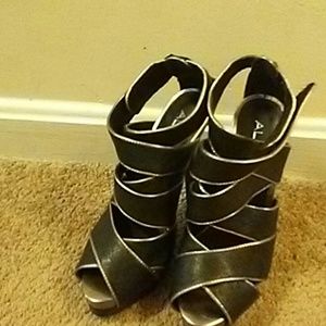 Aldo black open toes heels