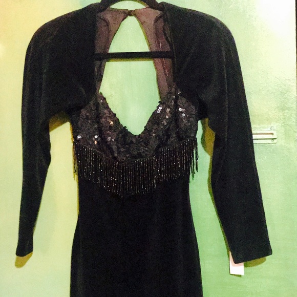 Black Dress - Picture 2 of 4