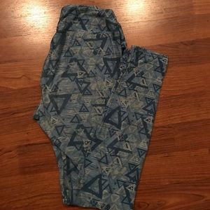 LuLaRoe OS Leggings- shades of blue