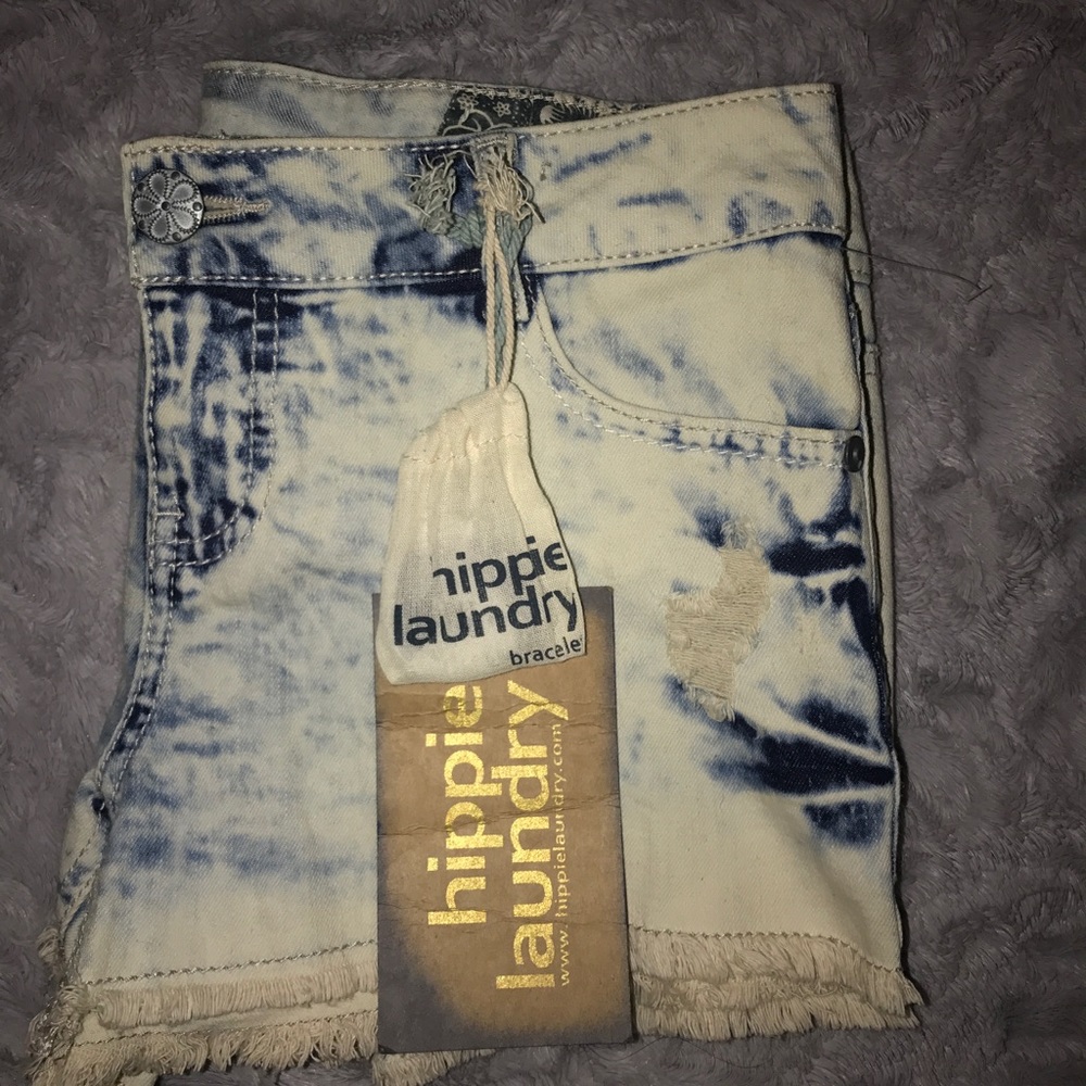 NWT Hippie Laundry Jean Shorts *ADDED GiFT*