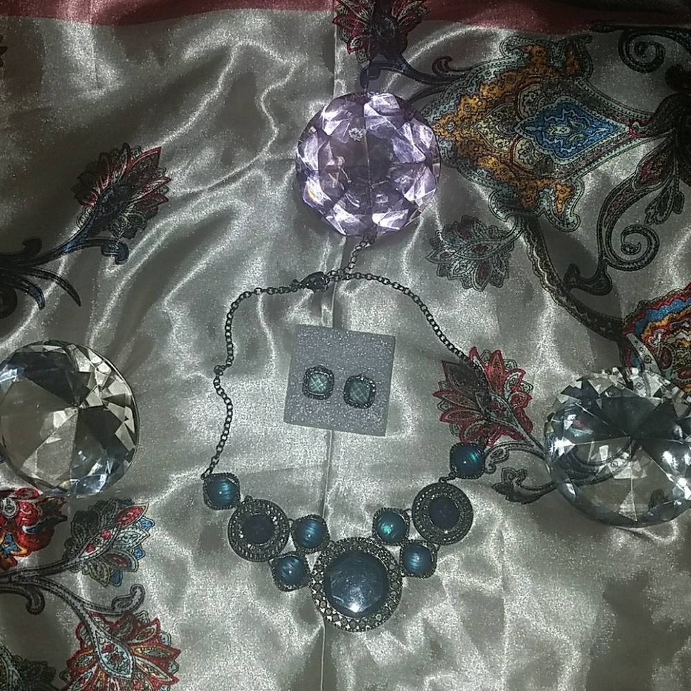 Any 2 pieces for $18 Necklace and Earing Combo.