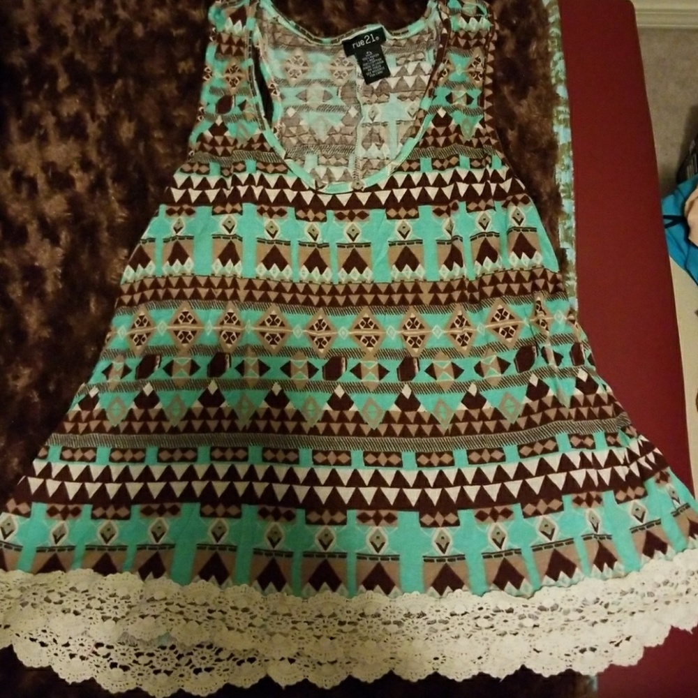 Rue 21 Patterned tank