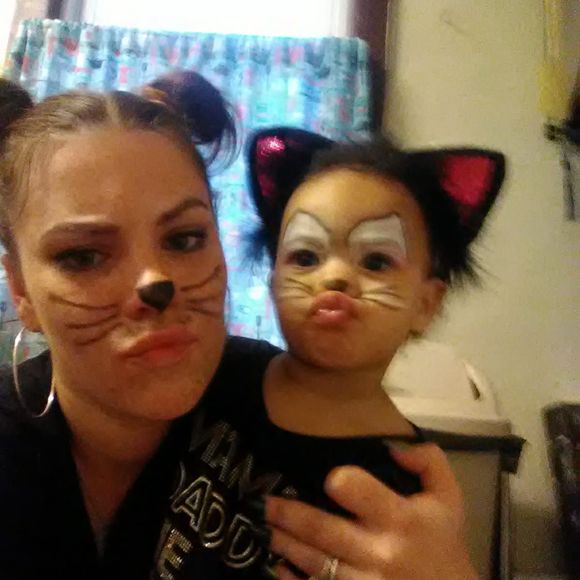 Meet your Posher, Jennifer - Picture 1 of 1