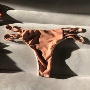 Topless Maui bottoms