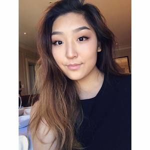 Meet your Posher, Gloria