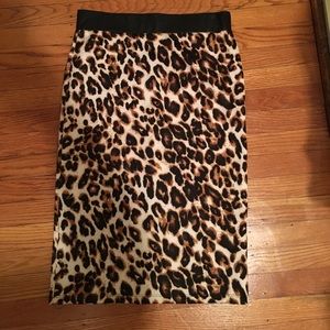 Leopard pencil skirt